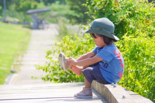 靴の着脱 子ども